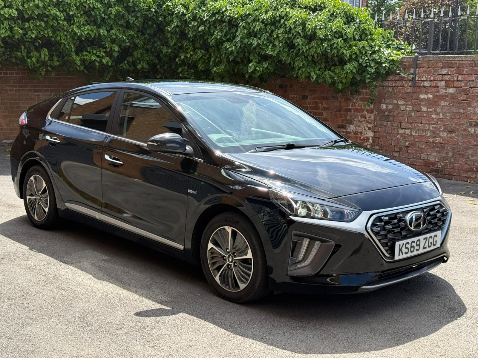 2020 Hyundai 1.6 h-GDi 8.9kWh Premium SE DCT Euro 6 (s/s) 5dr